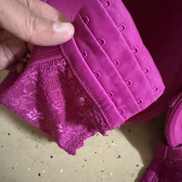 Torrid 44F  Pink Lace Molded Cup Push Up Bra - Picture 5 of 6